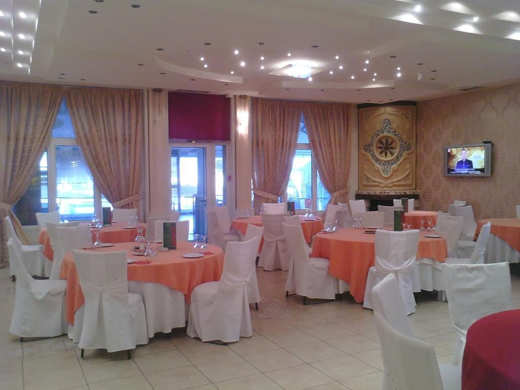 Nouvelle Hotel Oraiokastro Exterior photo
