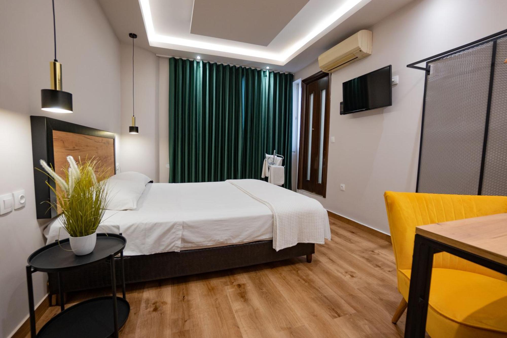 Nouvelle Hotel Oraiokastro Exterior photo